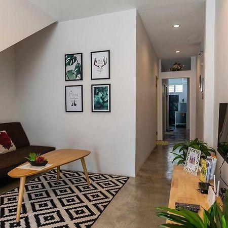 New Granny Cozy House Georgetown 2-6Pax George Town Exterior foto